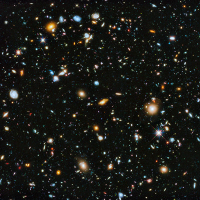 تشير النظرية الجديدة إلى أن الكون كان أصغر بكثير في الماضي، ولكنه لم يكن فرادة على الإطلاق